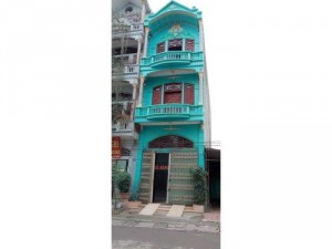 Cần tiền bán gấp nhà thị trấn Bích động Việt yên 90m2. 4 tầng