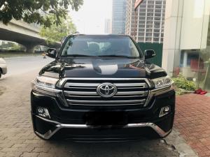 Bán Toyota Land Cruise 4.6 V8 màu đen,nội thất kem,sản xuất và đăng ký 2016,xe cực đẹp,có hóa đơn VAT