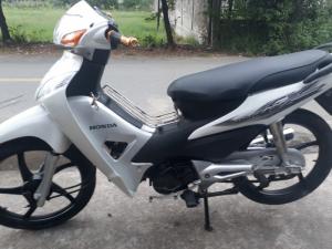 Wave A 110 hàn quốc HQ Liên doanh bánh mâm thắng đùm, màu trắng