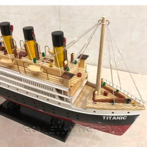 - Mô Hình Du Thuyền Gỗ RMS Titanic Đèn Led Màu: Dài 40 cm x Rộng 8 cm x Cao 24 cm.Giá: 630.000₫
- Mô Hình Du Thuyền Gỗ RMS Titanic Đèn Led Màu : Dài 60 cm x Rộng 10 cm x Cao 27 cm.Giá:850.000₫
- Mô Hình Du Thuyền Gỗ RMS Titanic Đèn Led Màu : Dài 80 cm x Rộng 11 cm x Cao 31 cm.Giá: 1.200.000₫