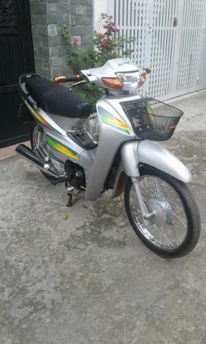 Nhà Bán xe sử dụng wave 110 hàn quốc liên doanh màu xám bạc 2012
