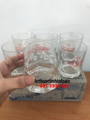 In ly thủy tinh làm quà tặng cho khách hàng, cung cấp ly và in logo lên ly thủy tinh
