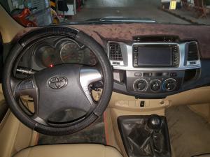 Hilux 2 cầu máy dầu, số sàn, đời 2014, xe nhập thái lan, giá liên hệ