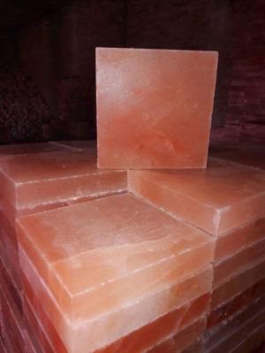Chuyên cung cấp đá muối sỉ, lẻ có giá tốt cho đại lý, spa. Khách có nhu cầu liên hệ: 0902 617 128 (Ms.Hà)