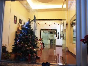 Bán gấp nhà Cự Lộc kinh doanh 45m2 mt 4m có thương lượng
