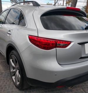 Cần tiền bán gấp xe Infiniti qx70 2016 .Xe màu bạc