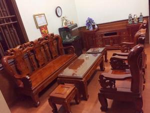 Bộ bàn ghế phòng khách xoan ta