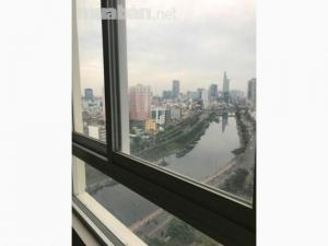 Sang nhượng CH 4PN, 2WC, view sông Grand Riverside, Q.4