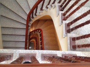 Bán nhà 4,5 tầng hướng đông nam ô tô đỗ cửa, thị trấn Trạm Trôi, Hoài Đức