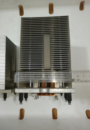 Tản nhiệt tháp cực khủng và chất