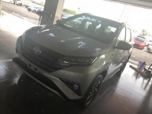 Toyota Rush 1.5s 7 Chõ Màu Bạc Giao Ngay