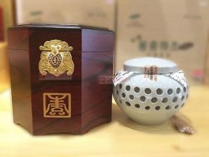 Cao hồng sâm hoàng hậu hũ 500g