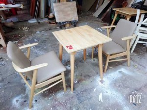 Thanh lý bàn ghế gỗ bọc nệm,giá tốt tại xưởng