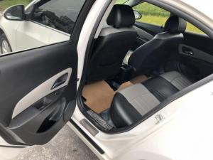 Cần tiền bán gấp Chevrolet Cruze 2016 số sàn