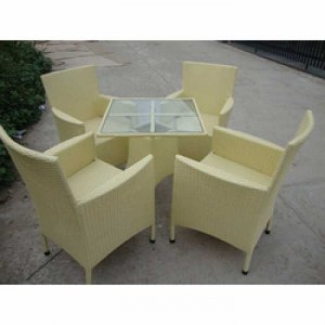 Ghế mây nhựa màu kem