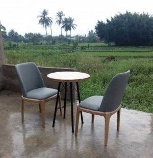 Bộ bàn tròn và ghế bọc nệm,giá rẻ