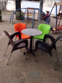 Ghế nữ hoàng cho quán cafe