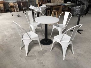 Bộ bàn ghế cafe tolix bàn tròn siêu rẻ