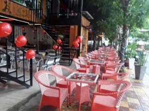 Bộ bàn ghế nhựa giả mây phong cách độc lạ