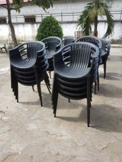 Thanh lý lô ghế nhựa giá rẻ cho kinh doanh quán cafe