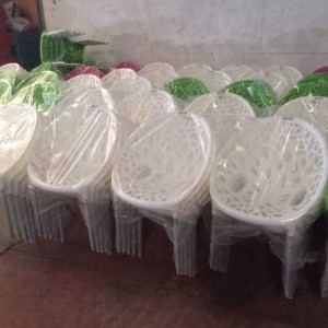 Lô ghế nhựa giá rẻ thiết kế mới