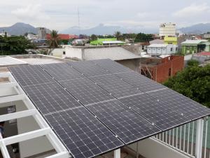Bộ điện măt trời tiết kiệm điện gia đình 4800W