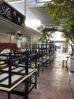 Ghế chân cao kinh doanh quán ăn