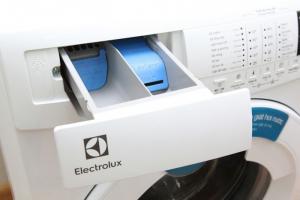 Máy giặt Electrolux EWF85743 7.5kg