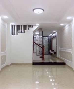 Chủ nhà cần bán căn 40m2, xây 4T ngõ thông Tổ 15 Yên Nghĩa, nội thất cơ bản.