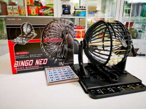 Hộp đồ chơi lồng quay lô tô 75 số Bingo Neo là trò chơi dân gian được phổ biến trong những ngày lễ tết họp mặc gia đình
