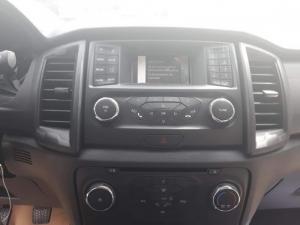 Ford Ranger XLS MT số sàn