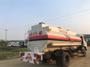 VM isuzu FN129 chở xăng dầu hơn 10.5m3. Tec đóng trên linh kiện nhập khẩu. Giá khuyến mại hồ sơ giao ngay.