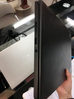 Lenovo Thinkpad X240 (Core i5 4300U, RAM 4GB, SSD 128GB, 12.5 inch HD) Like New