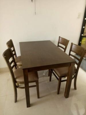 Bàn ghế gỗ phòng ăn giá rẻ HTT001