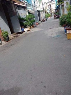 Hot hot !! đầu tư Đất trống đường vườn lài hẻm 6m thông