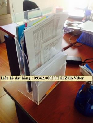 Kệ đựng tờ rơi treo tường giá rẻ hàng có sẵn