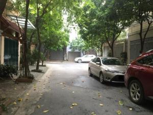 Bán rẻ BIỆT THỰ mới xây thô 136m2, 3.5T, mặt tiền 12m KĐT Mỹ Đình, Hàm Nghi xíu