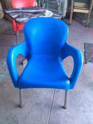 bàn ghế nhựa nử quàng  giá  tại xưởng sản xuất HGH 0095