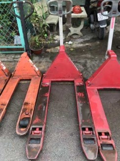 Lô xe nâng tay cũ giá rẻ chất lượng tốt