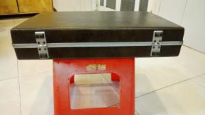 Cặp táp Samsonite cổ trước 1975 .