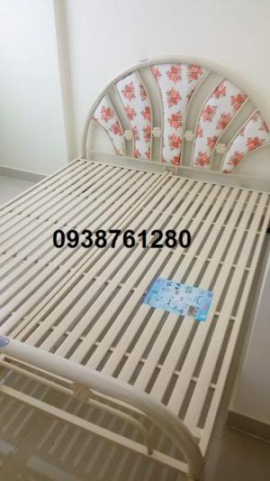 Giường sắt đơn ngang 1m8 dài 2m