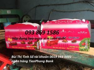 Trên Hộp có chỗ để cửa hàng heo quay có thể ghi thông tin khách đặt mua hoặc người nhận