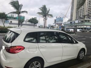 BMW 218i 07 chỗ màu trắng/đen, sản xuất 2016 đăng ký chính chủ 2016