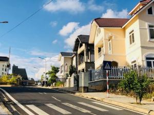 Cần bán biệt thự đẳng cấp view đồi thông tp Đà Lạt