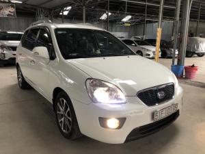 Bán Kia Carens S 2.0AT màu trắng số tự động sản xuất 2015 biển Sài Gòn