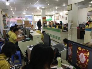 Đội ngũ nhân viên đông đảo tại In Kỹ Thuật Số - Hỗ trợ ngay báo giá, tư vấn chất liệu và đặc biệt là thiết kế nhanh có file in liền
