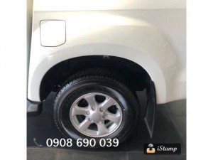 Dmax 2018 khuyến mãi lớn