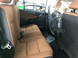 Innova 2.0E Mt Màu Xanh Mai Linh