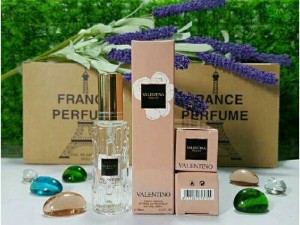 Nước hoa Pháp chất lượng giá cạnh tranh