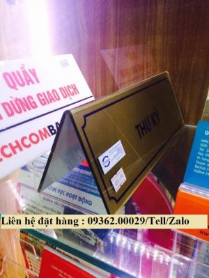Biển chức danh để bàn bằng mica- Sản xuất tại quận Thanh Xuân
